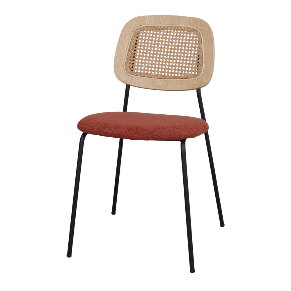 Chaise tapissée style contemporain, idéale pour brasseries et restaurants. Conçue pour un usage professionnel en intérieur.