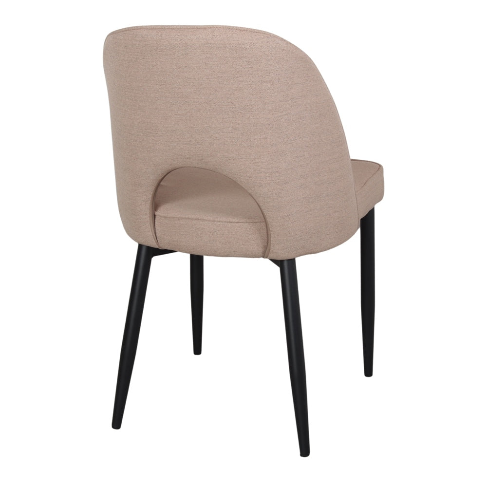 Chaise tapissée style contemporain, idéale pour brasseries et restaurants. Conçue pour un usage professionnel en intérieur.