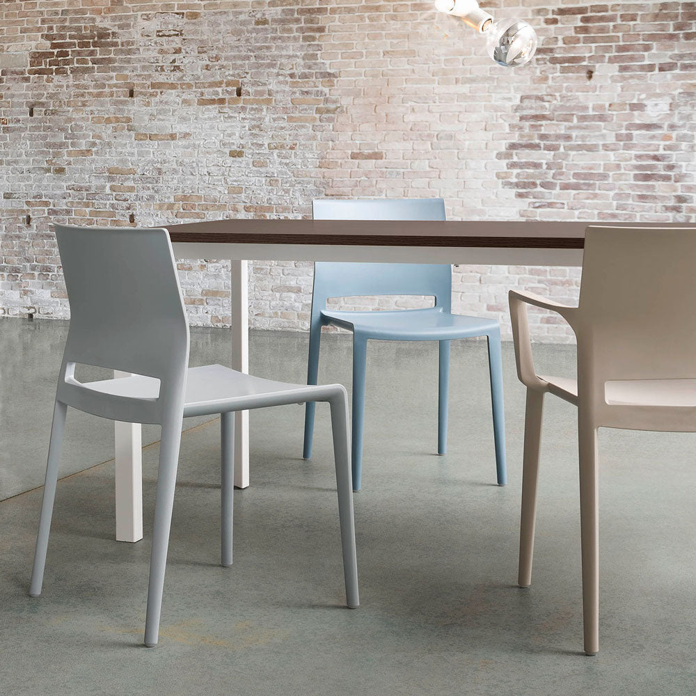 Chaise de restaurant BAKHITA – mobilier extérieur terrasse RestooTab