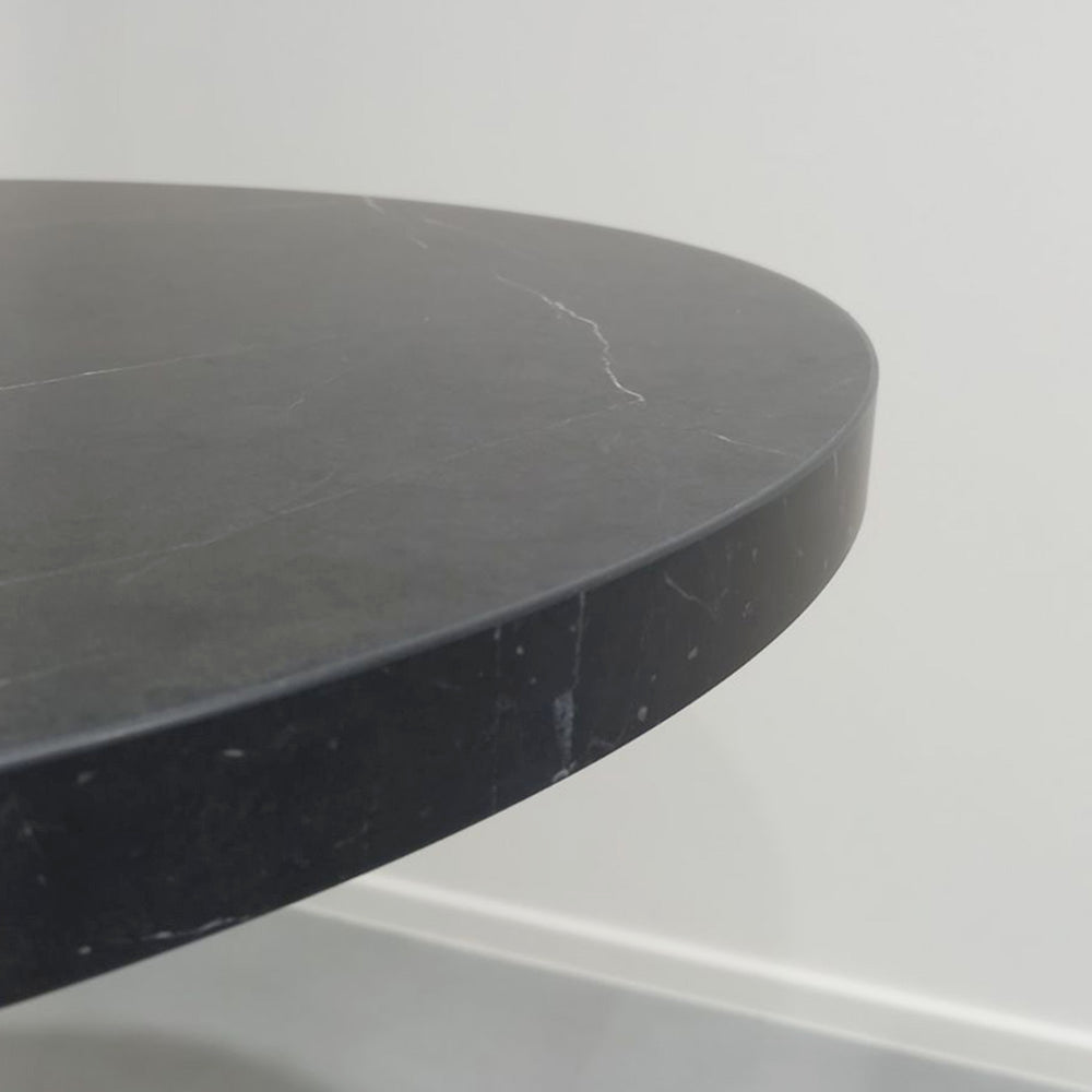 plateau de table sur mesure décor marbre noir pour restaurant bar et bistrot 