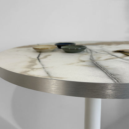 plateau de table sur mesure décor effets marbre blanc avec chant inoxydable