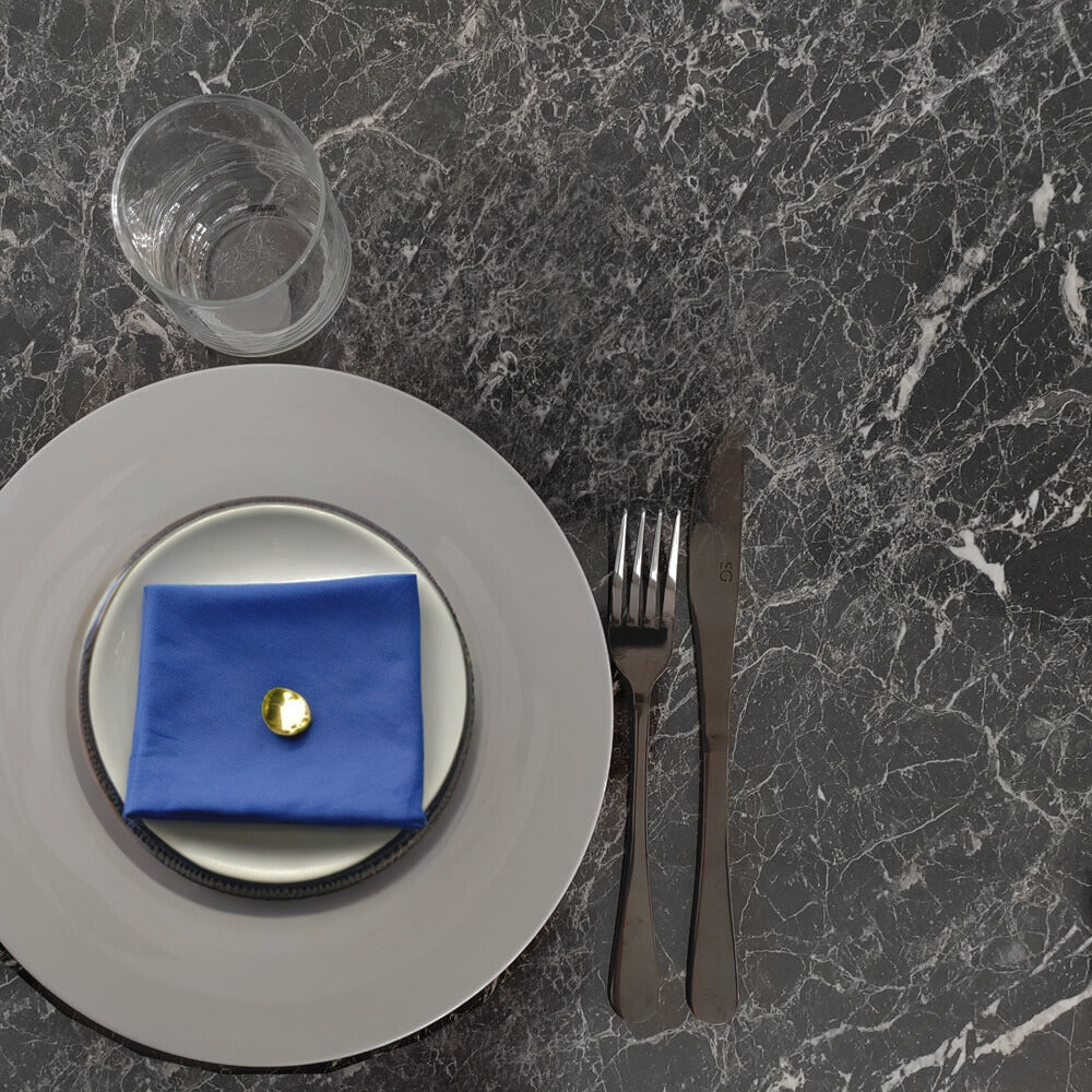 plateau de table sur mesure restaurant marbre noir brillant restootab
