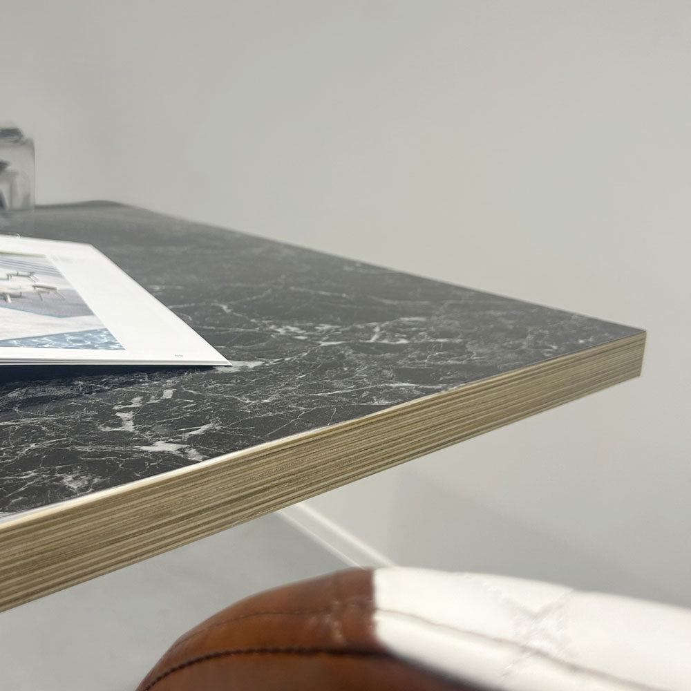 plateau de table sur mesure restaurant marbre noir brillant restootab