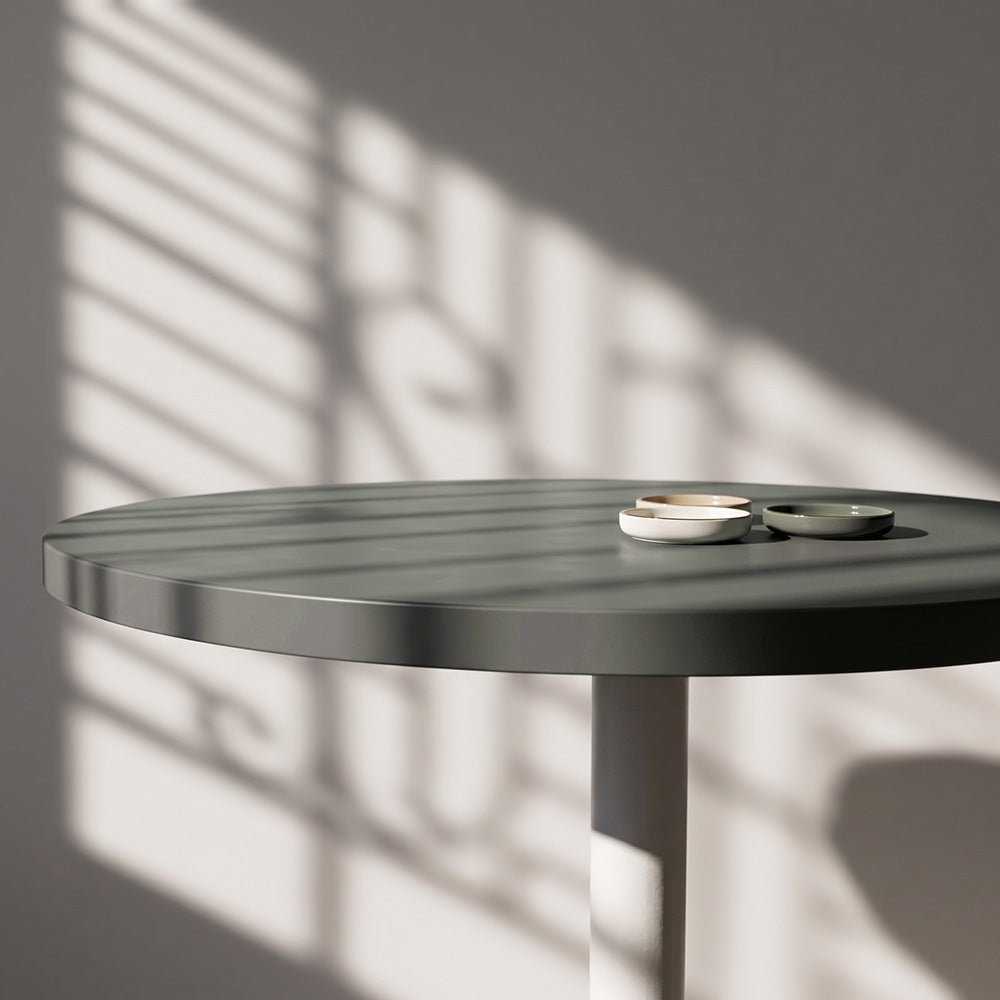 Customizable Comodoro green table top