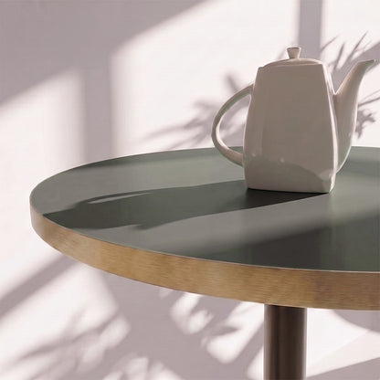 Customizable Comodoro green table top