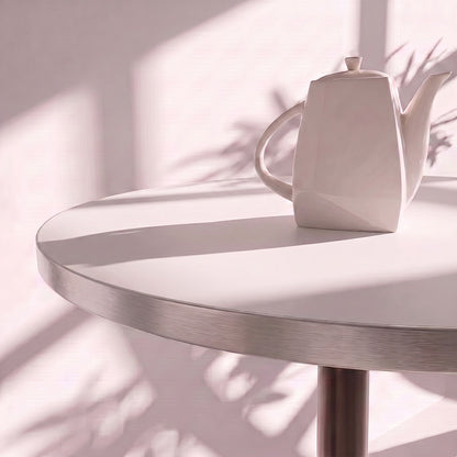 plateau de table sur mesure décor unis blanc pour restaurant bar et bistrot  avec pied de table noir.