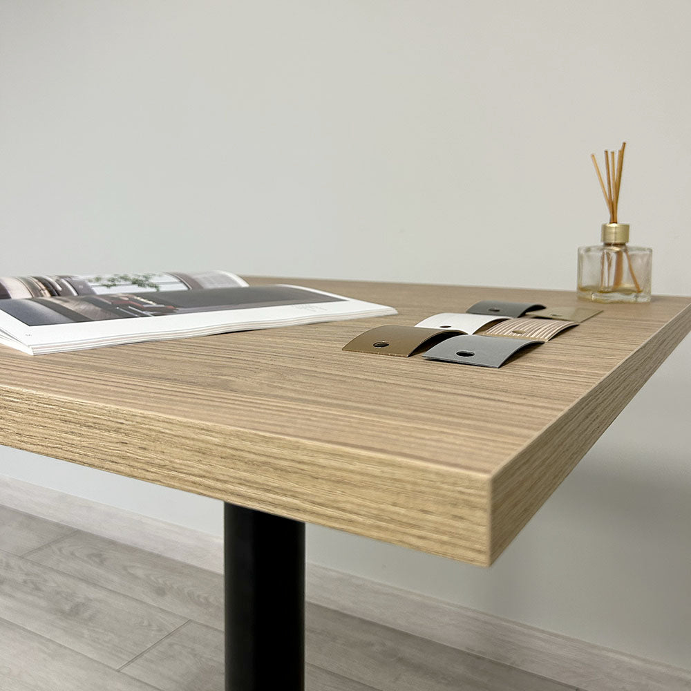 plateau de table sur mesure décor chêne clair pour restaurant Restootab