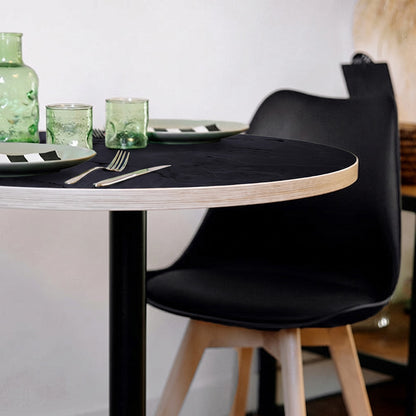 plateau de table sur mesure décor noir pour restaurant bar et bistrot  avec pied de table noir.