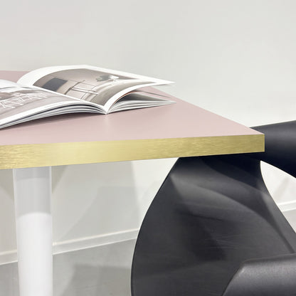 plateau de table sur mesure restaurant rose bourbon chants laiton restootab