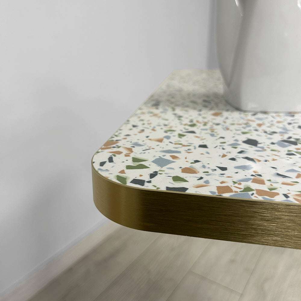 plateau de table sur mesure décor terrazzo coloré