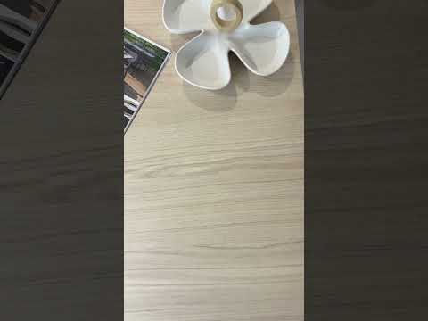 Vidéo de décors de plateau de restauration Chêne alba RestooTab 