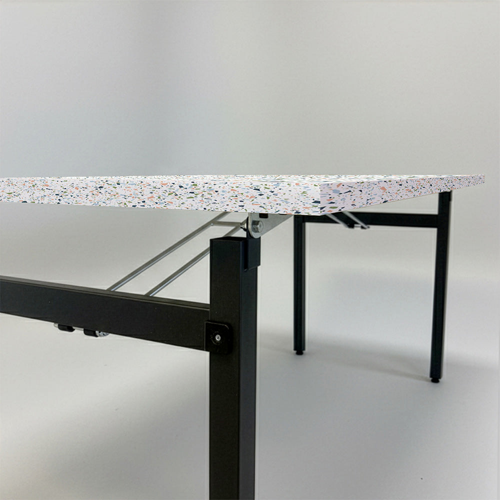 Table rectangulaire pliante d'intérieur pour restaurant et hôtel, structure en acier et plateau en bois aggloméré. décor terrazzo spectra